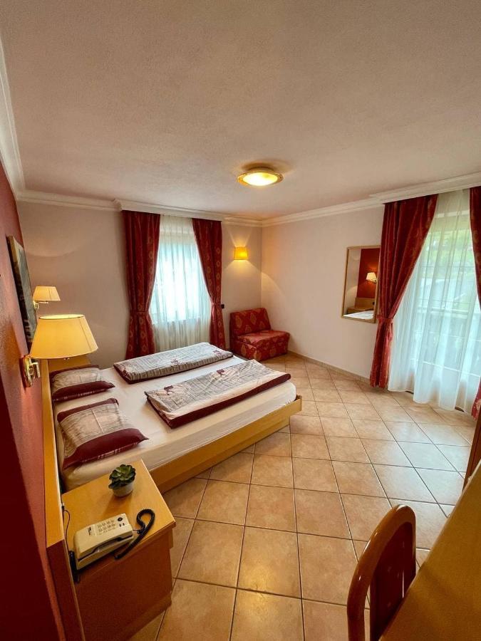 Hotel Garni Rin Da Rin Ливиньо Екстериор снимка