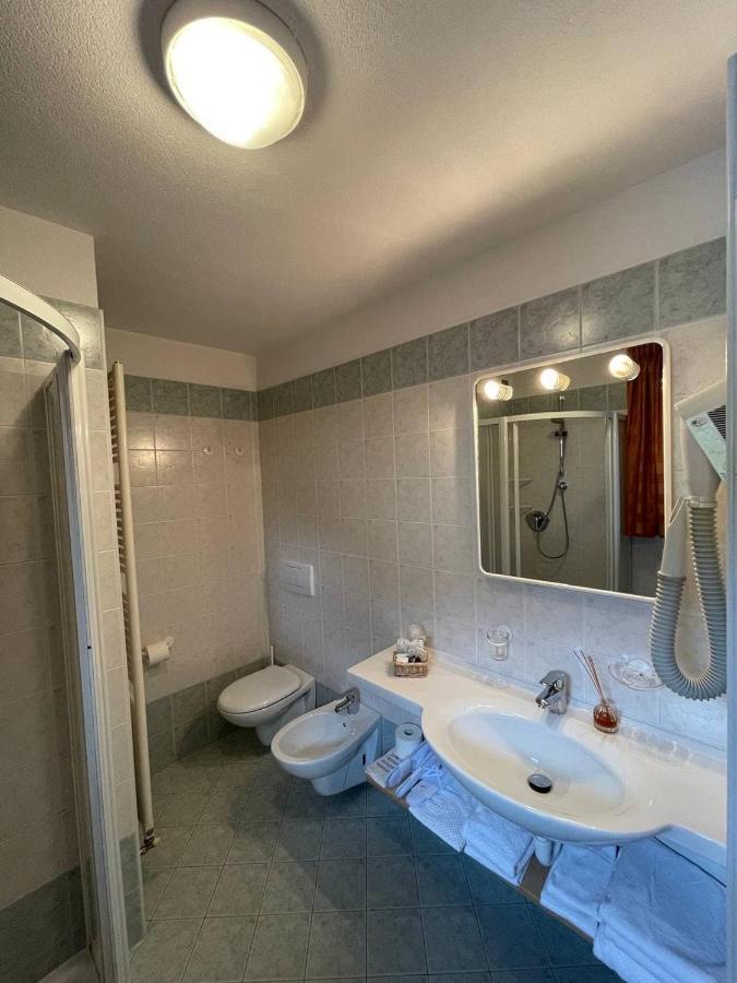 Hotel Garni Rin Da Rin Ливиньо Екстериор снимка