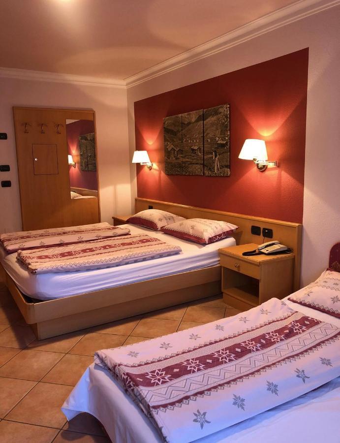 Hotel Garni Rin Da Rin Ливиньо Екстериор снимка
