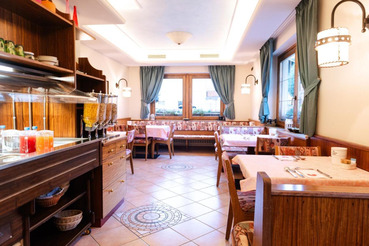 Hotel Garni Rin Da Rin Ливиньо Екстериор снимка