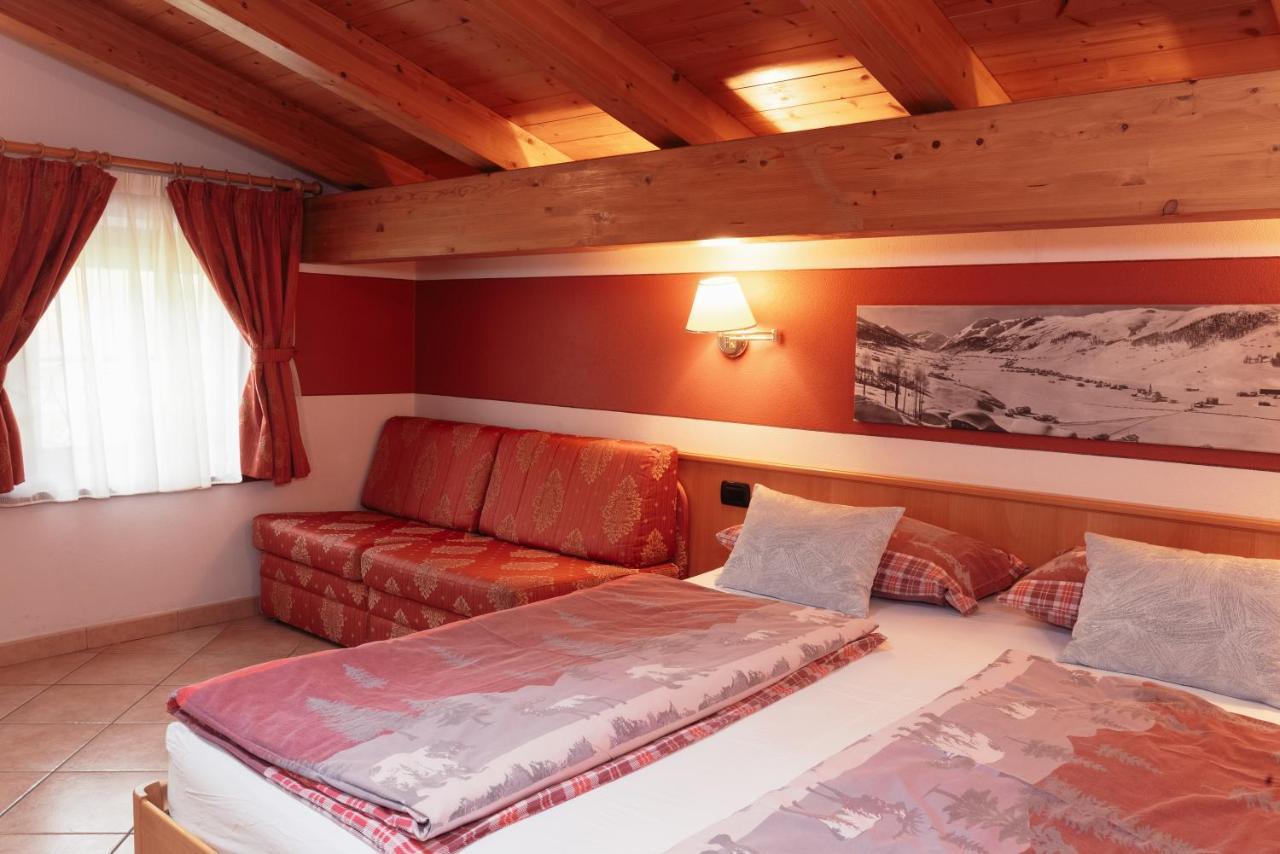Hotel Garni Rin Da Rin Ливиньо Екстериор снимка