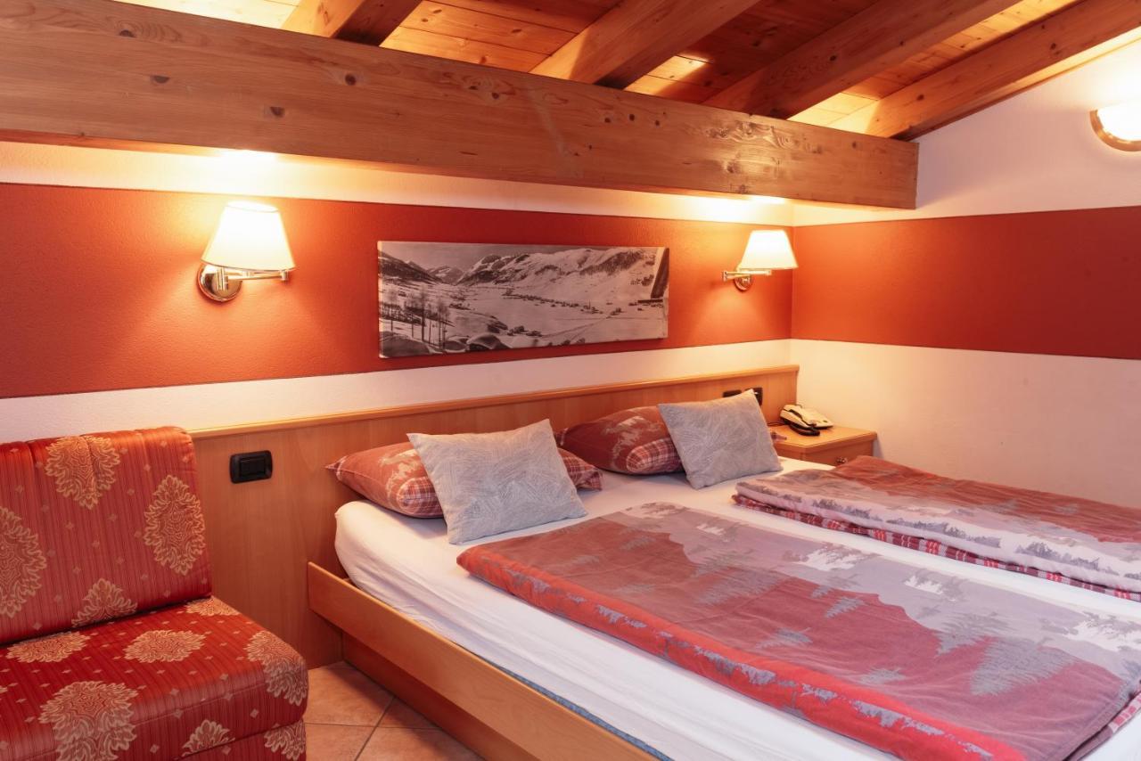 Hotel Garni Rin Da Rin Ливиньо Екстериор снимка